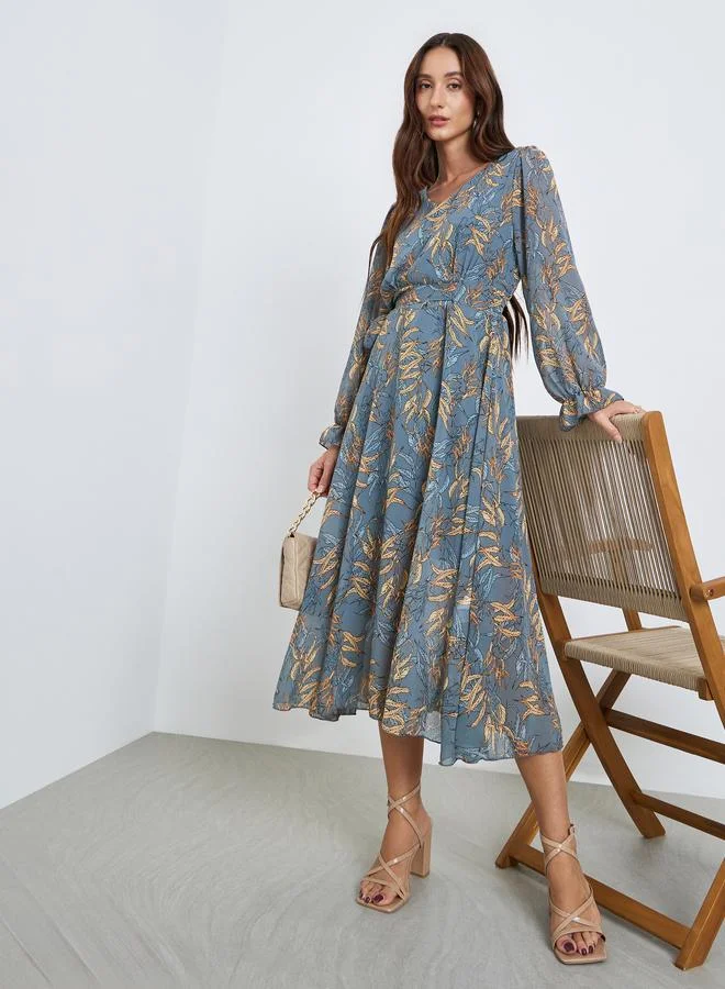 تايك تو فستان ميدي بأساور مرنة وطبعة أوراق شجر